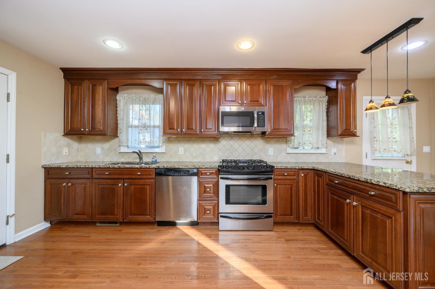42 Highview Road, East Brunswick, NJ, 08816 image 10