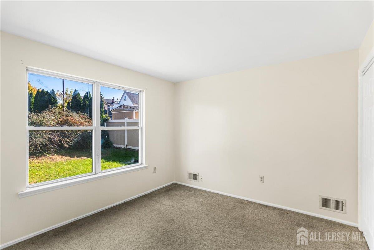 32 Mckinley Avenue, Carteret, NJ, 07008 image 15