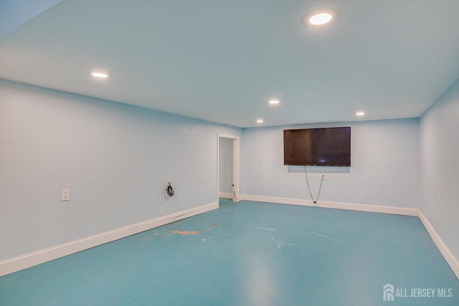 932 Eva Street, Piscataway, NJ, 08854 image 32