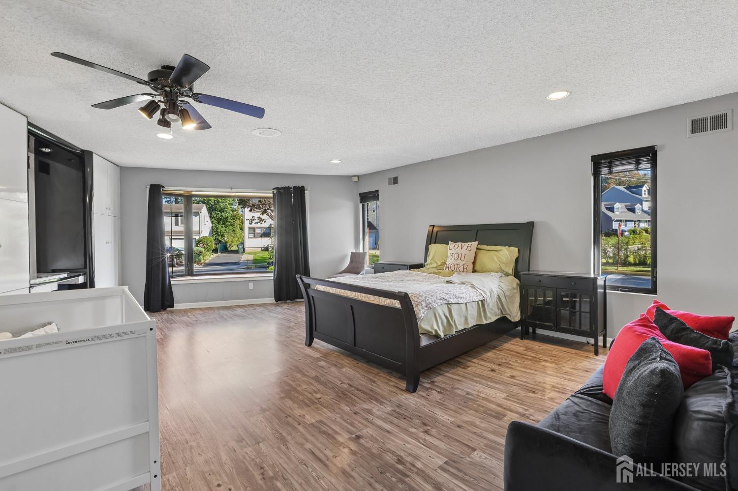 97 Amherst Avenue, Colonia, NJ, 07067 image 28