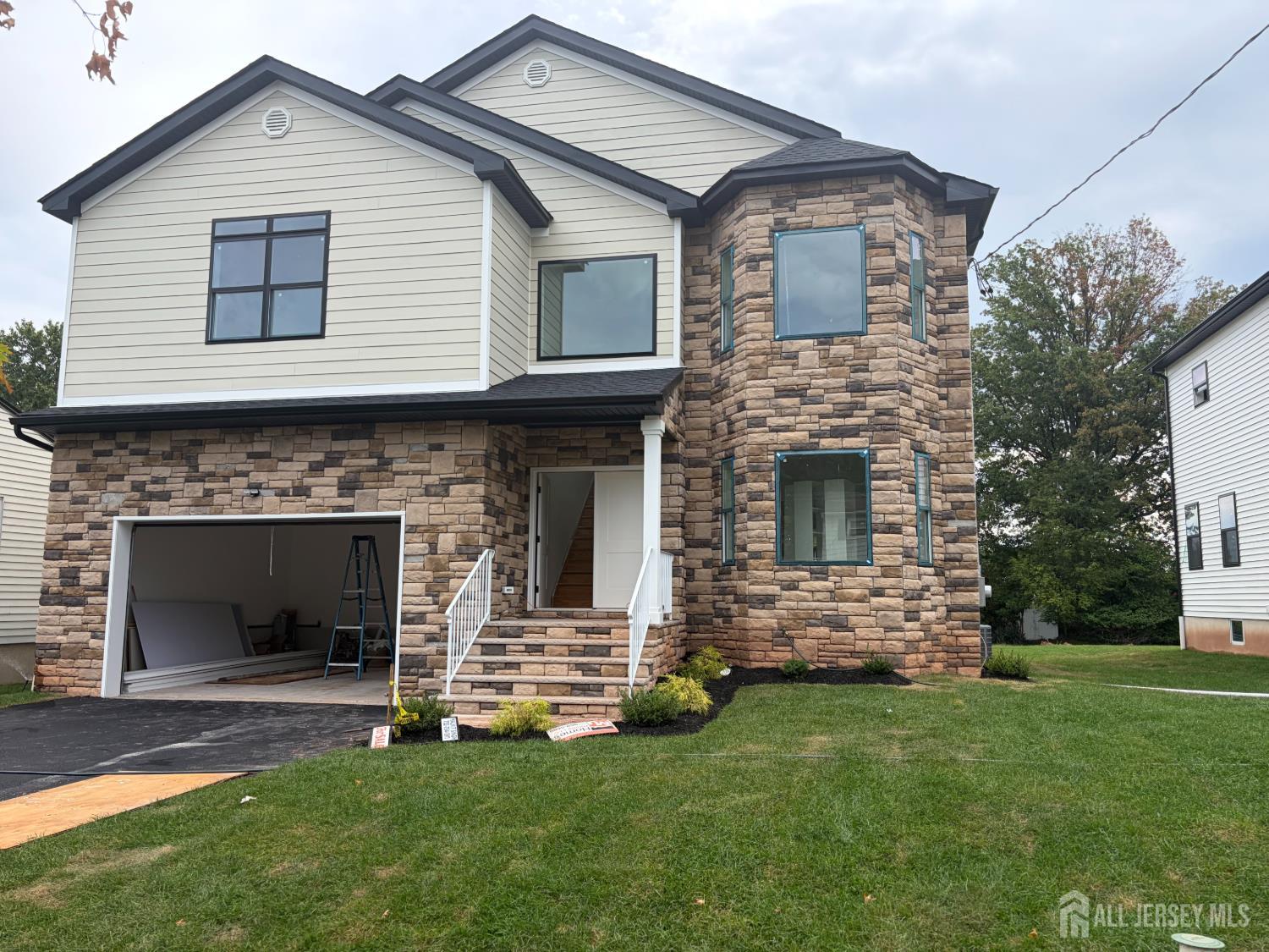 122 Arthur Avenue, Colonia, NJ, 07067