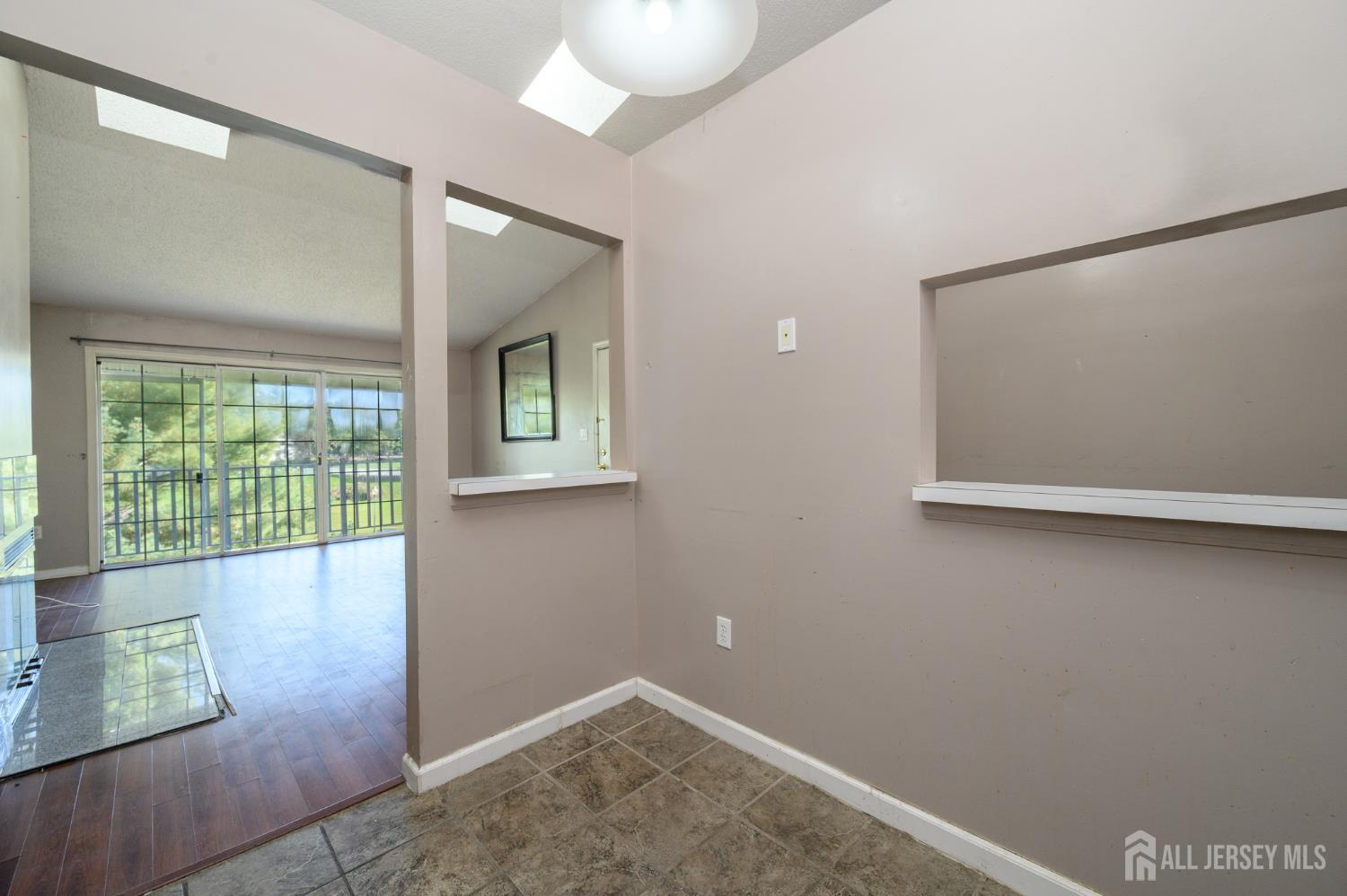 56 Amethyst Way, Franklin Twsp, NJ, 08823 image 10