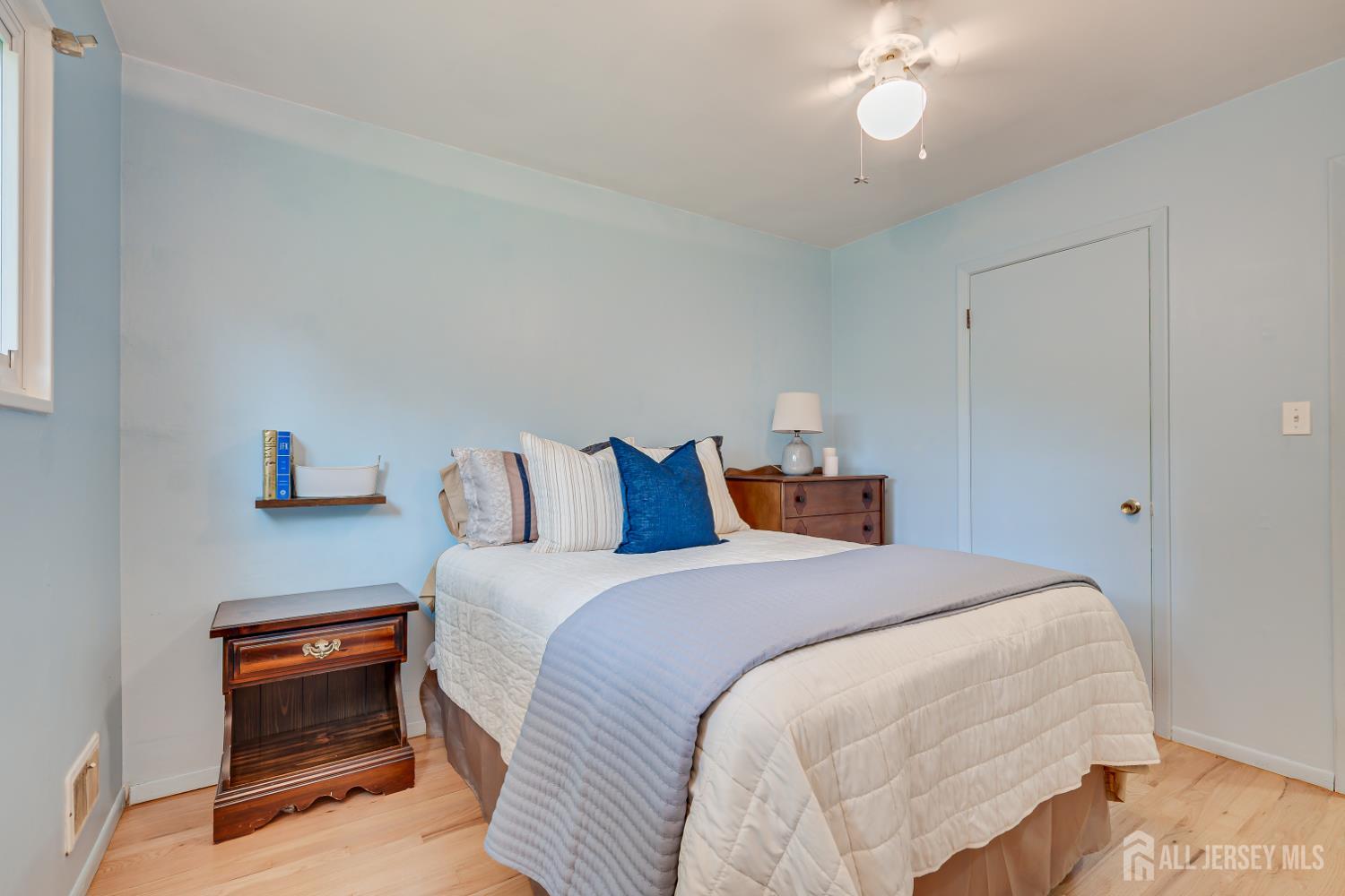 72 Stephenville Parkway, Edison, NJ, 08820 image 38
