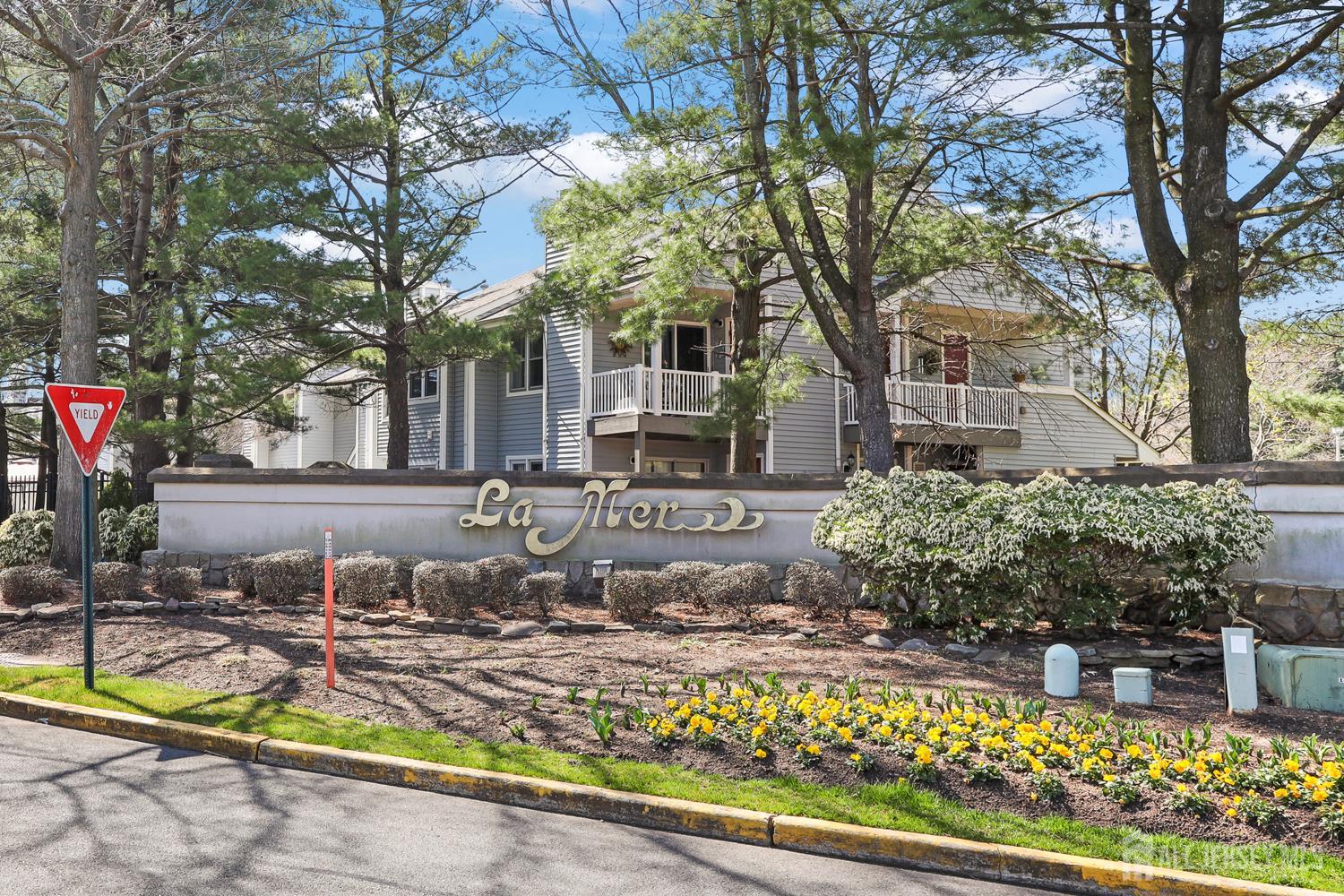 2202 Timber Ridge Court, Parlin, NJ, 08859