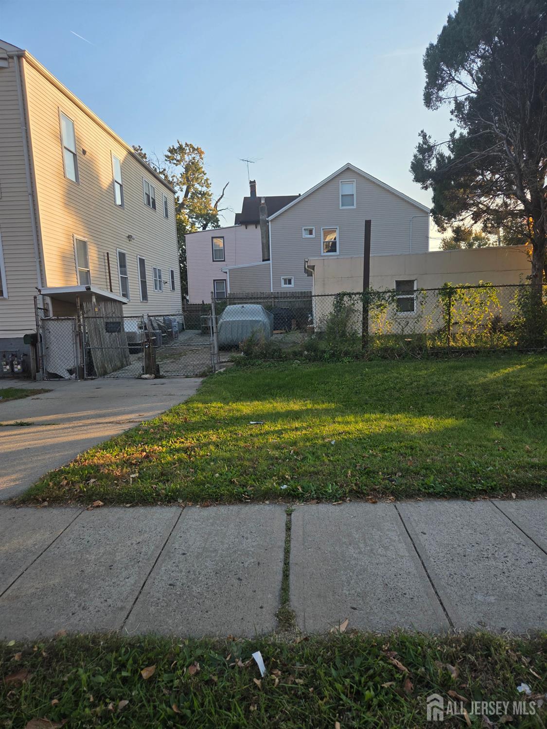 221-225 Washington Street Image 3