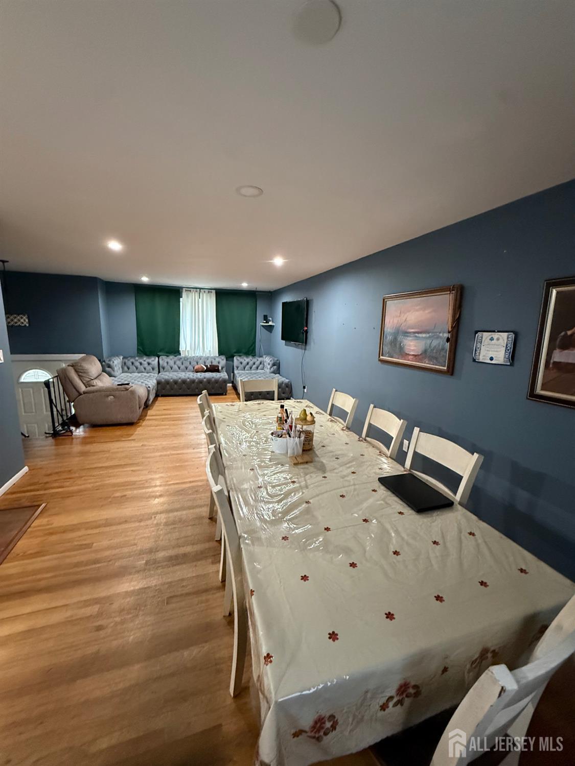 53 Curtis Avenue Image 2