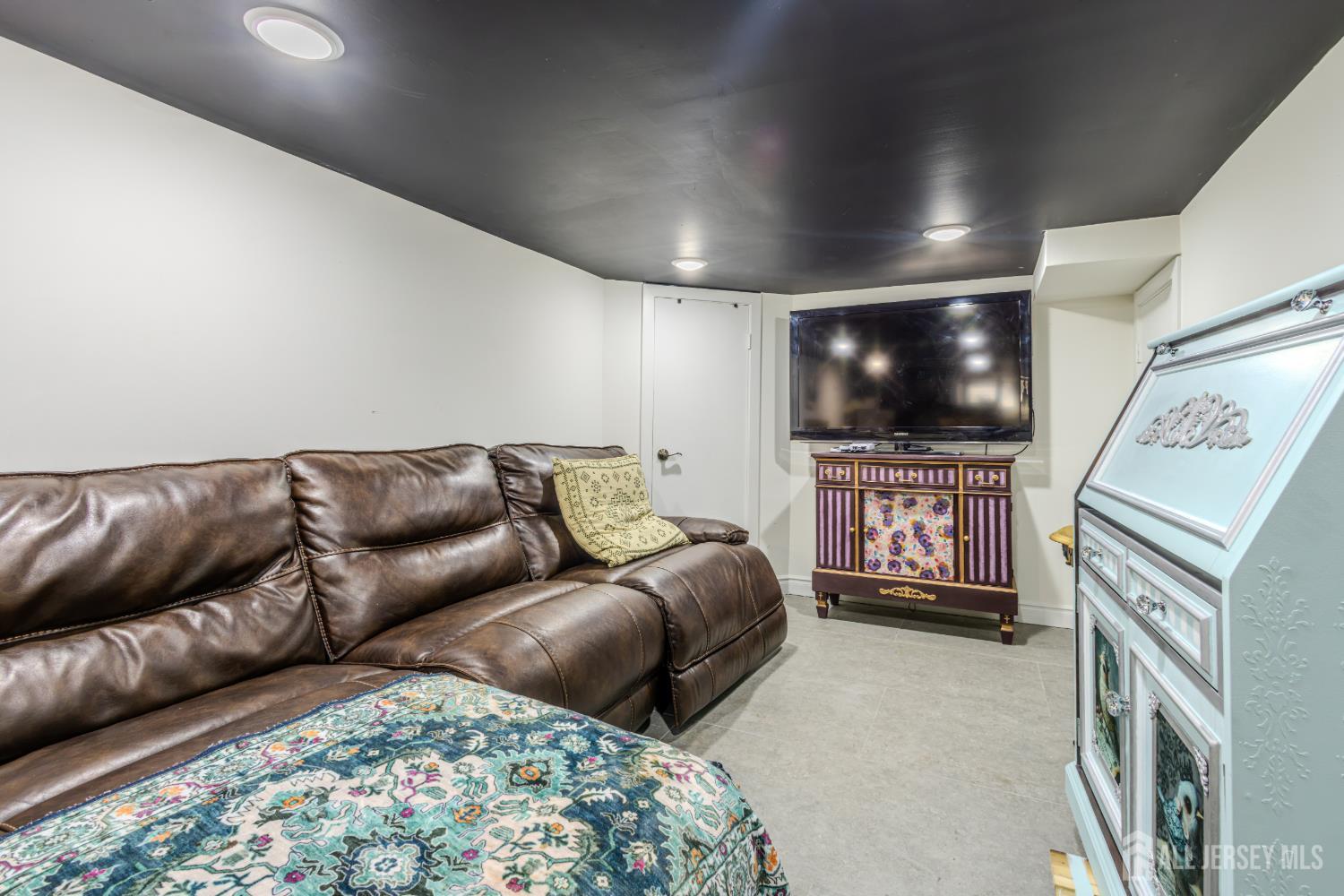 26 Darmouth Avenue, Avenel, NJ, 07 image 25
