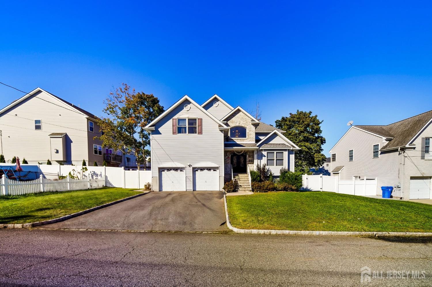 36 fiume Street Image 2