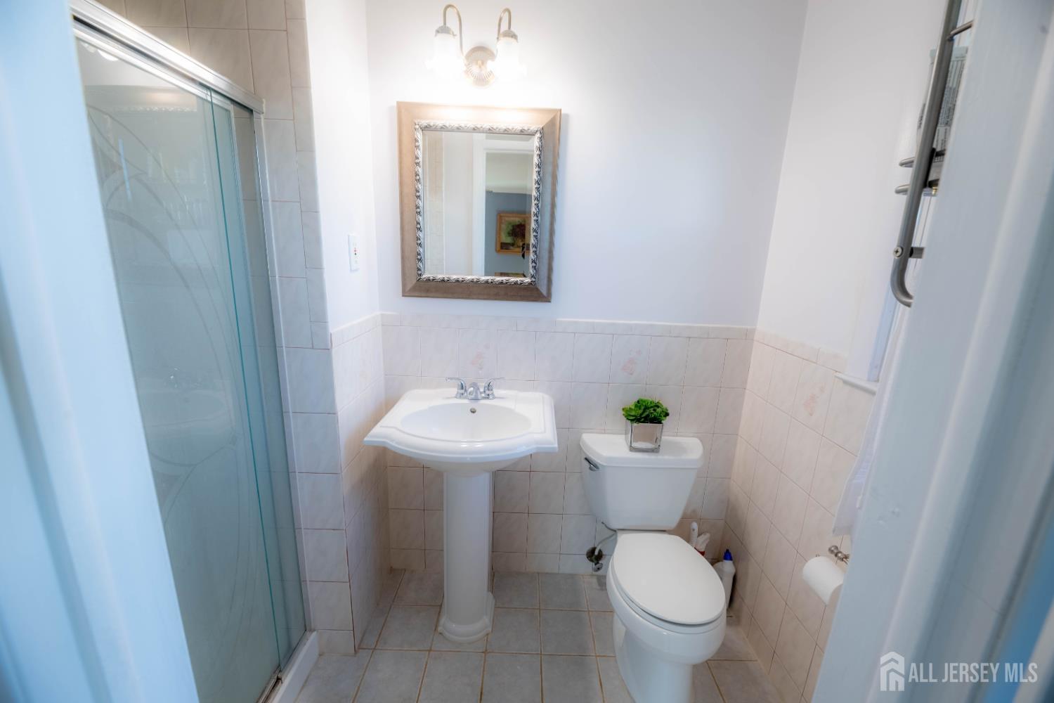 4 Charles Court, Edison, NJ, 08820 image 20