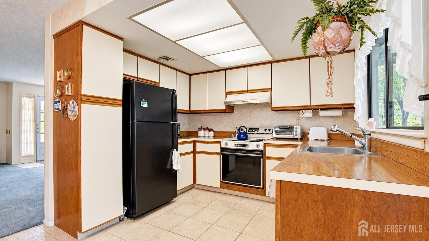 14 Basswood Plaza B, Monroe, NJ, 08831 image 14