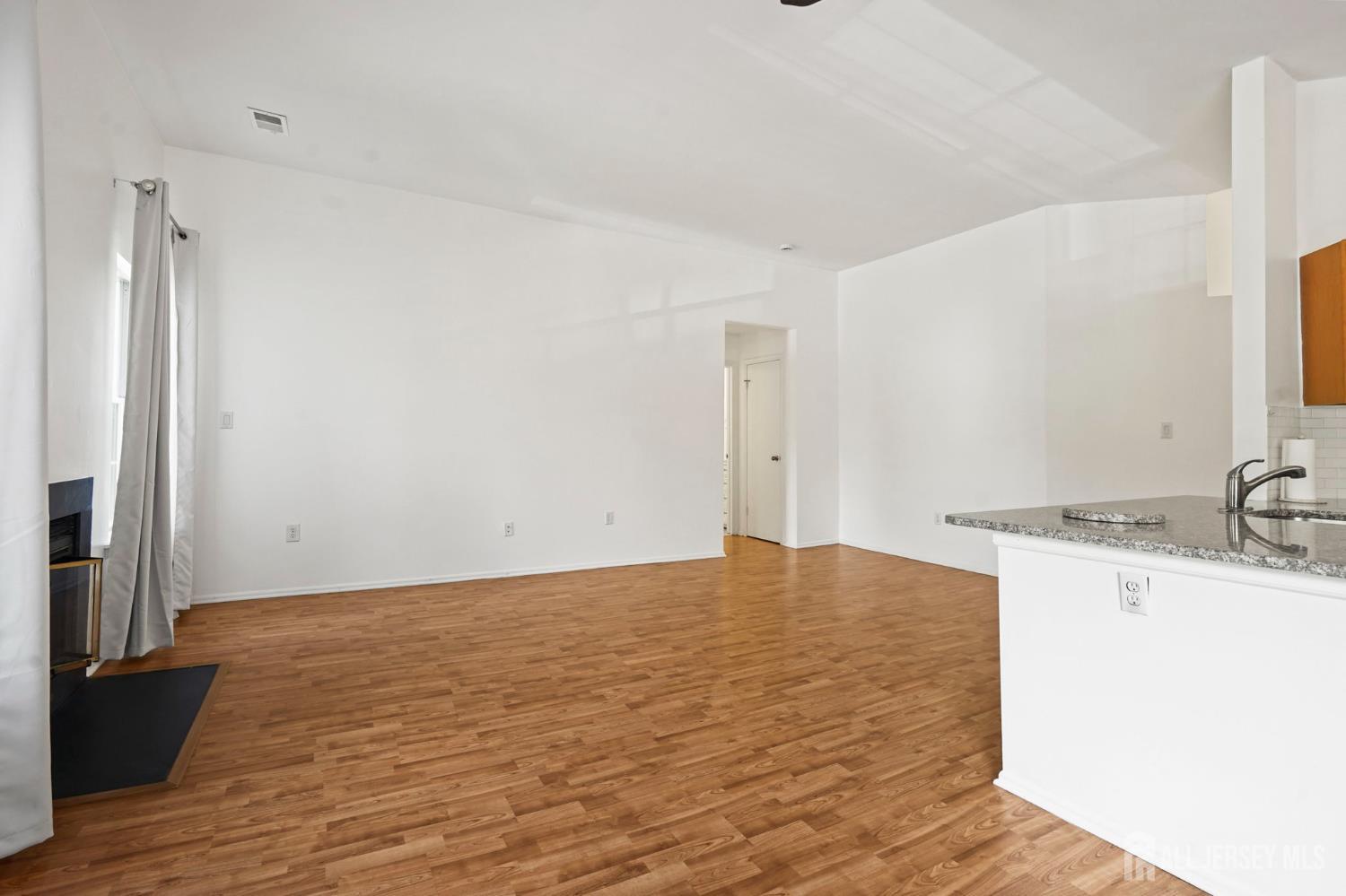 6083 Cedar Court, South Brunswick, NJ, 08852 image 13