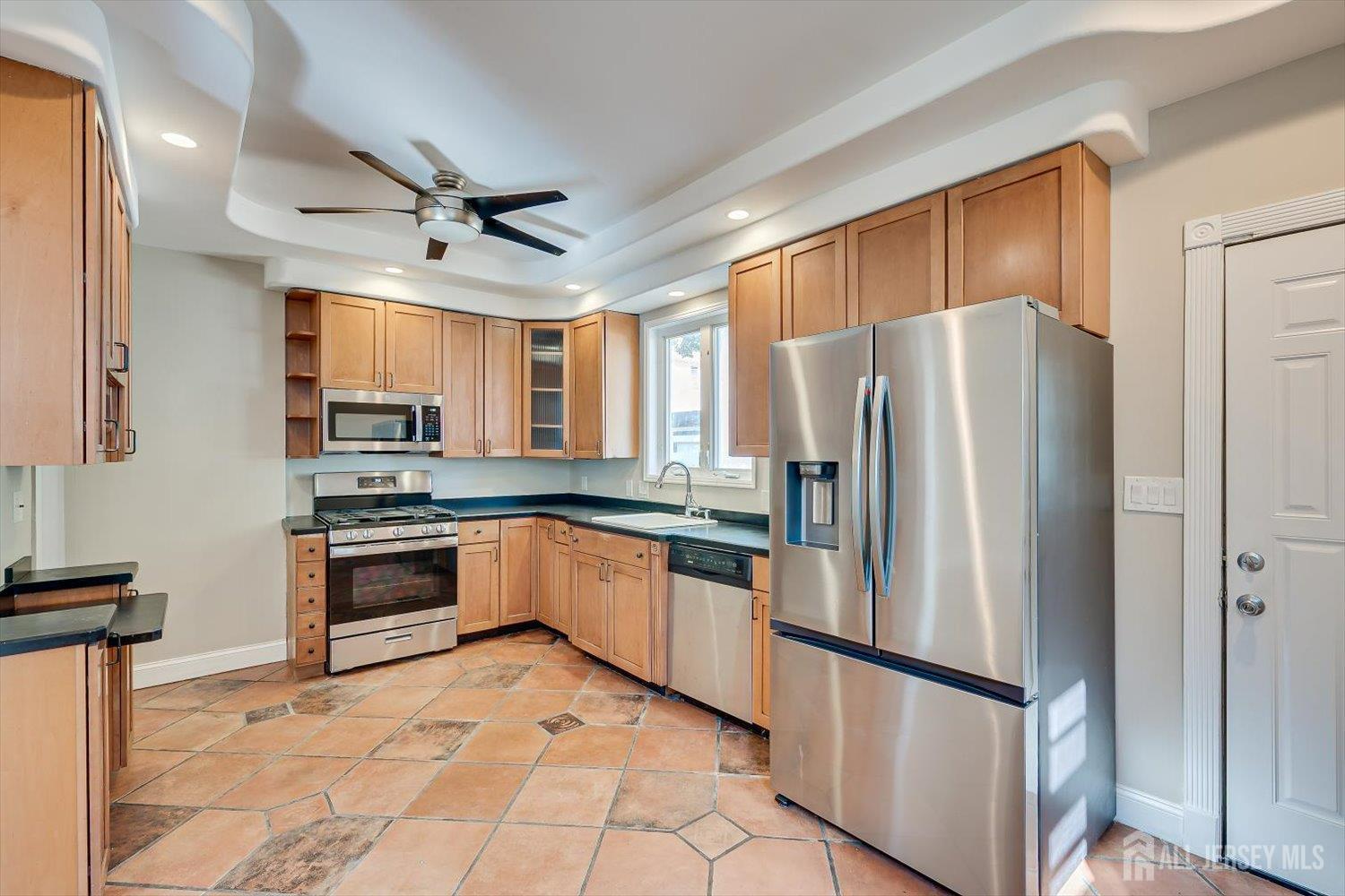 82 Lewis Street, Perth Amboy, NJ, 08861 image 12