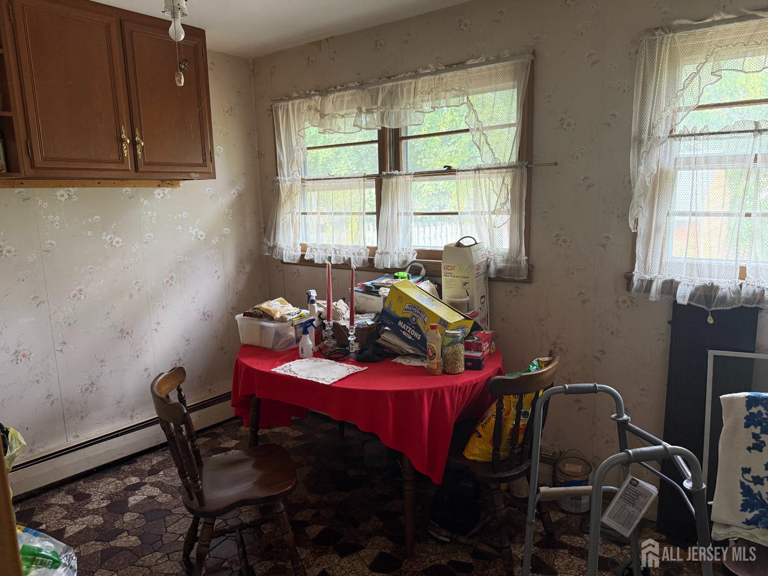 409 Giles Avenue Image 4