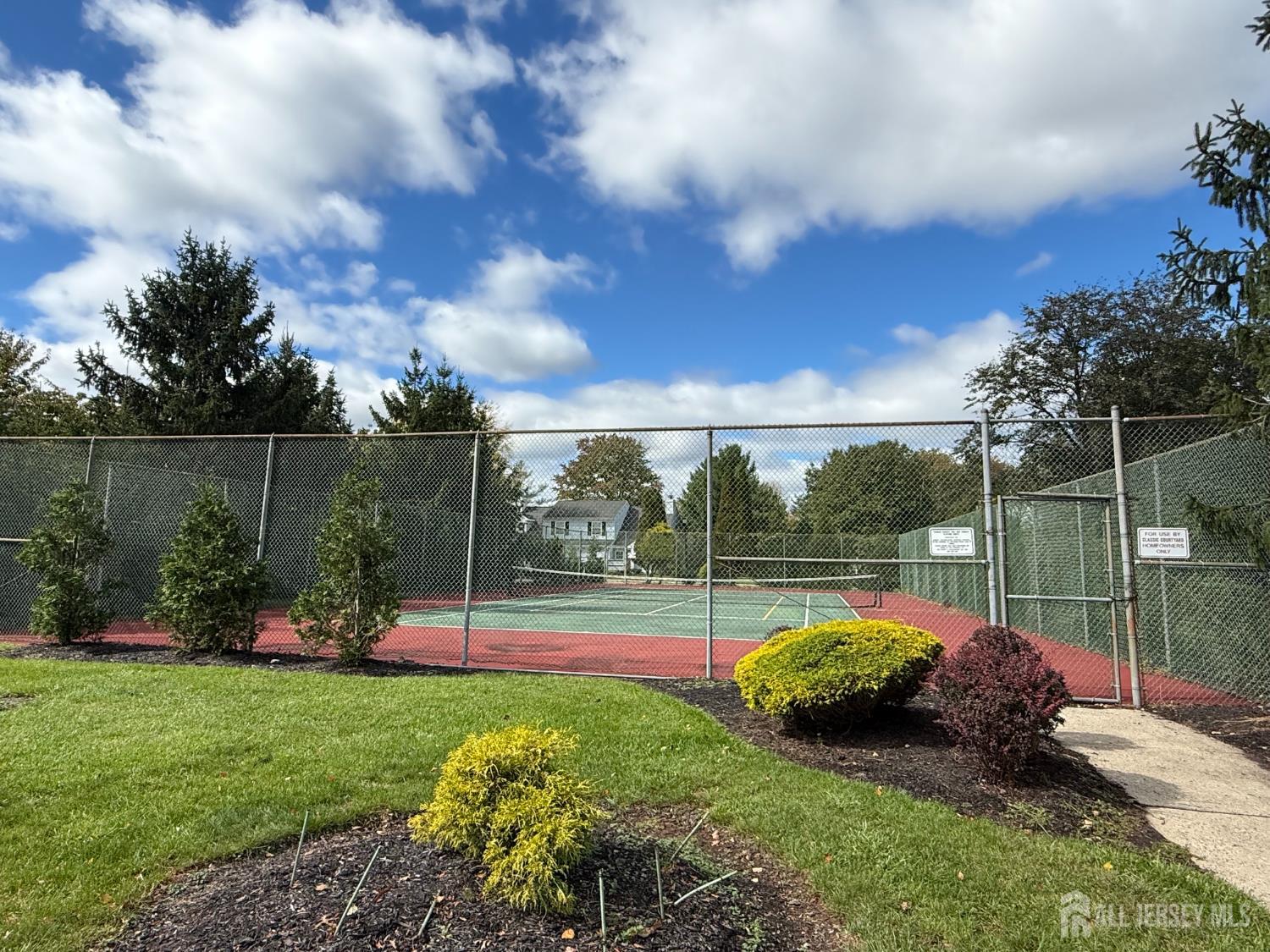 268 Edgeware Court, Franklin Twsp, NJ, 08873 image 43