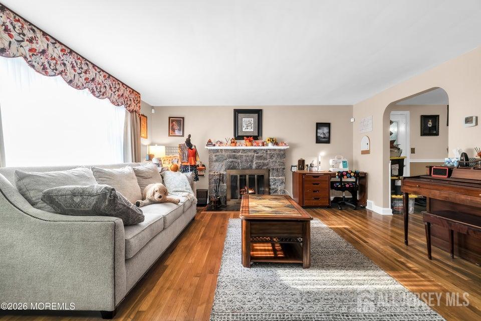 367 Brook Avenue Image 5