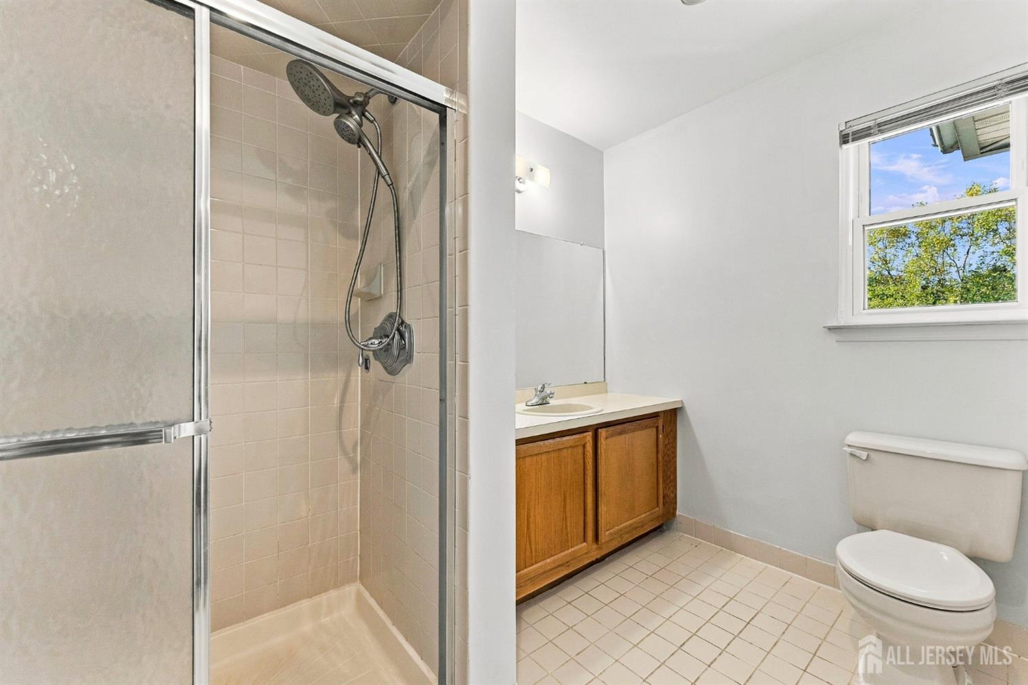 67 Victoria Way, Sewaren, NJ, 07077 image 16