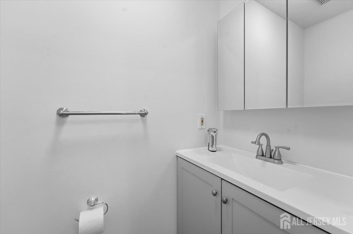 133 Keswick Drive, Piscataway, NJ, 08854 image 16