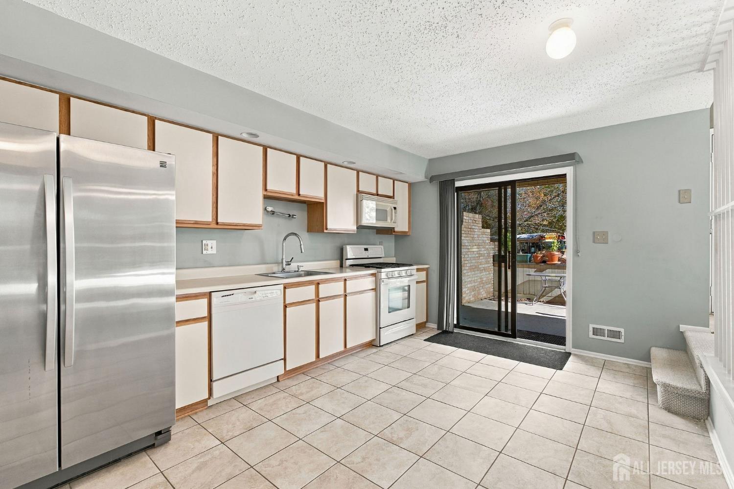 19 Sherborne Street, Franklin Twsp, NJ, 08873 image 18