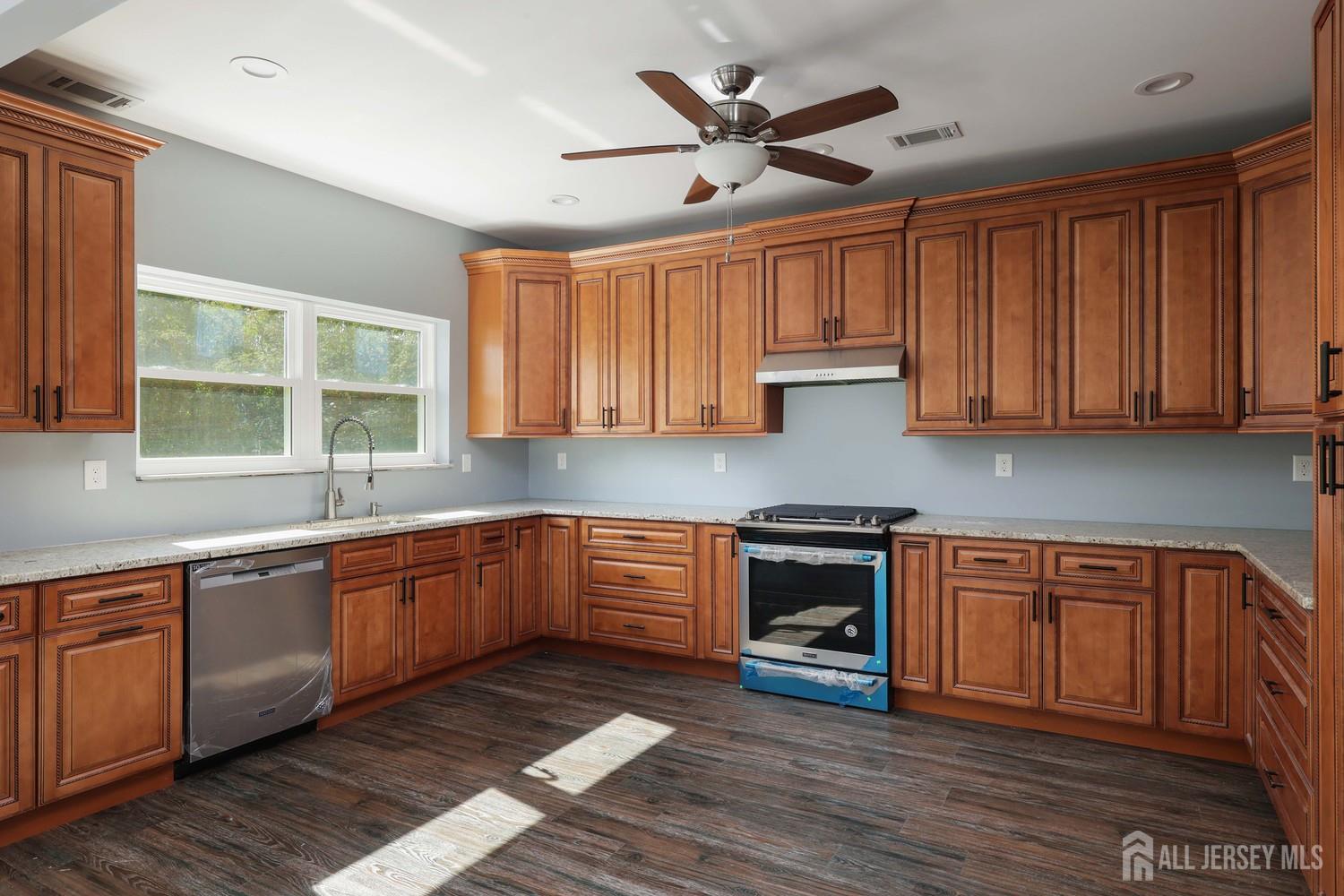 227 Bay Avenue, Leonardo, NJ, 07737 image 24