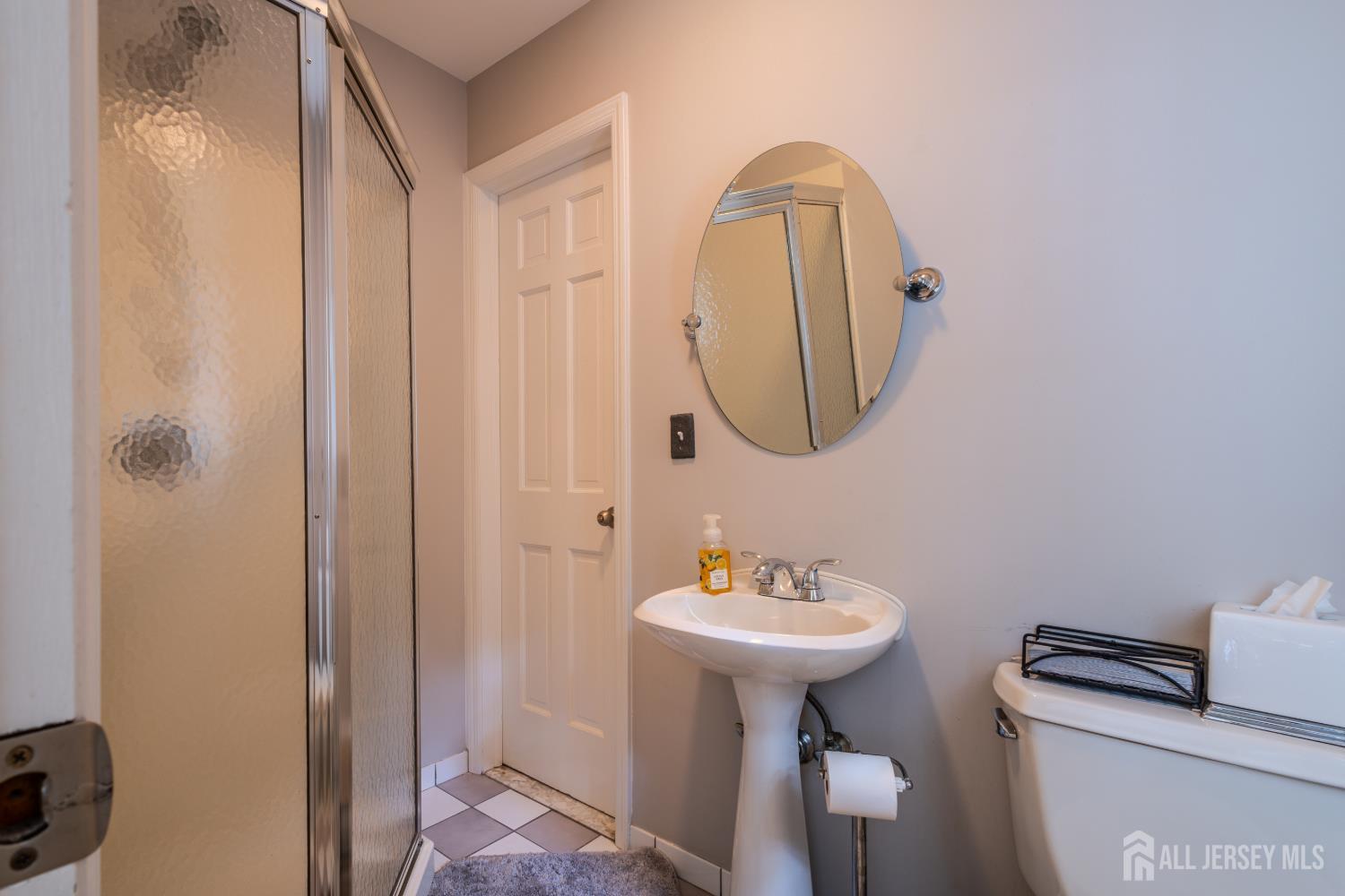6 Burlington Lane, East Brunswick, NJ, 08816 image 34