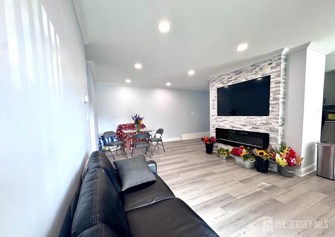 29 Farnham Square, Parlin, NJ, 08859 image 6