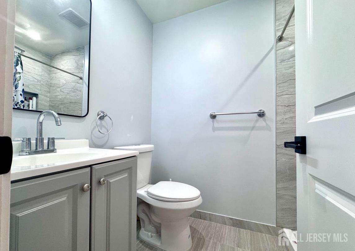 29 Farnham Square, Parlin, NJ, 08859 image 15