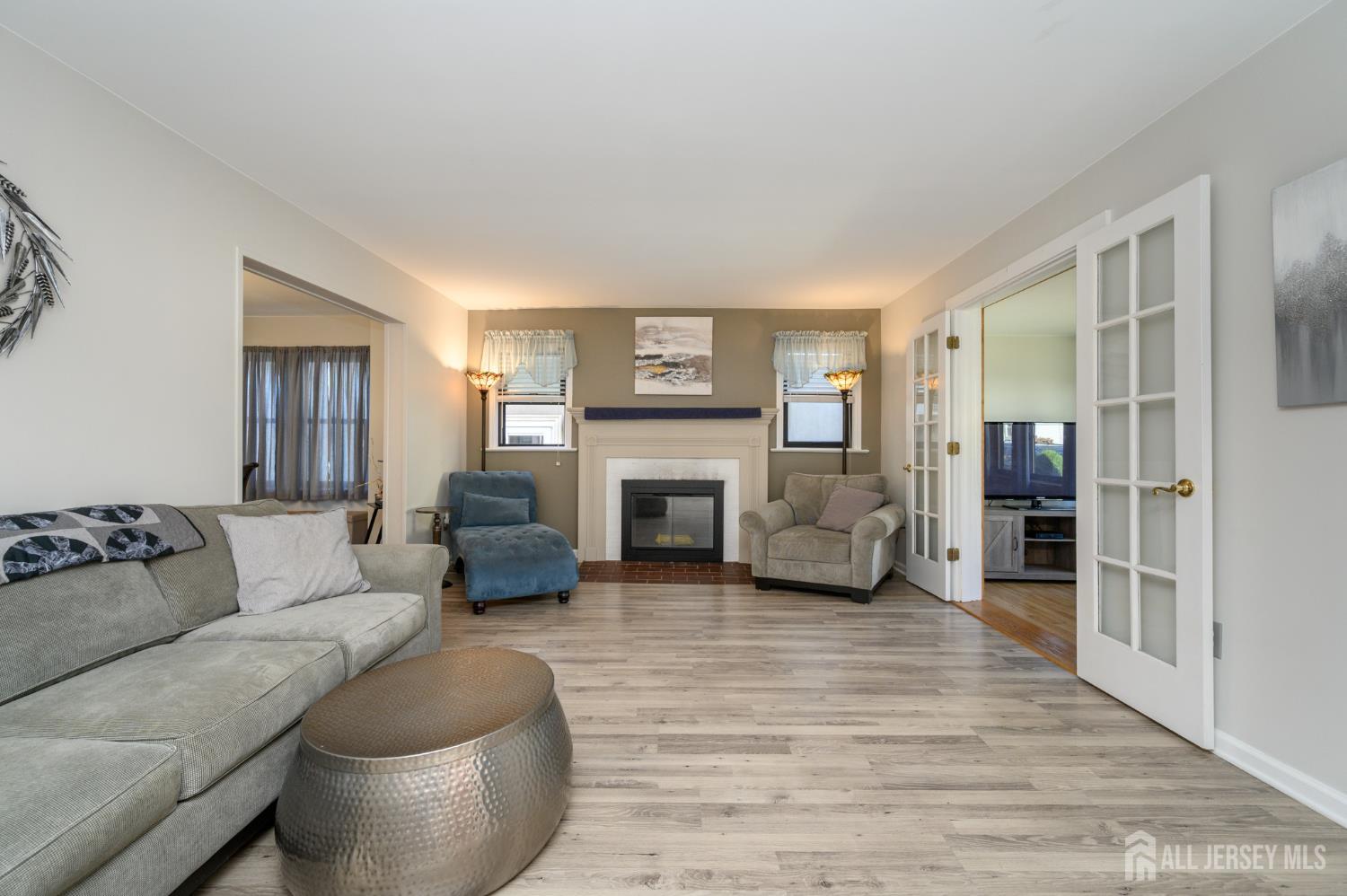 256 Dewitt Avenue Image 4