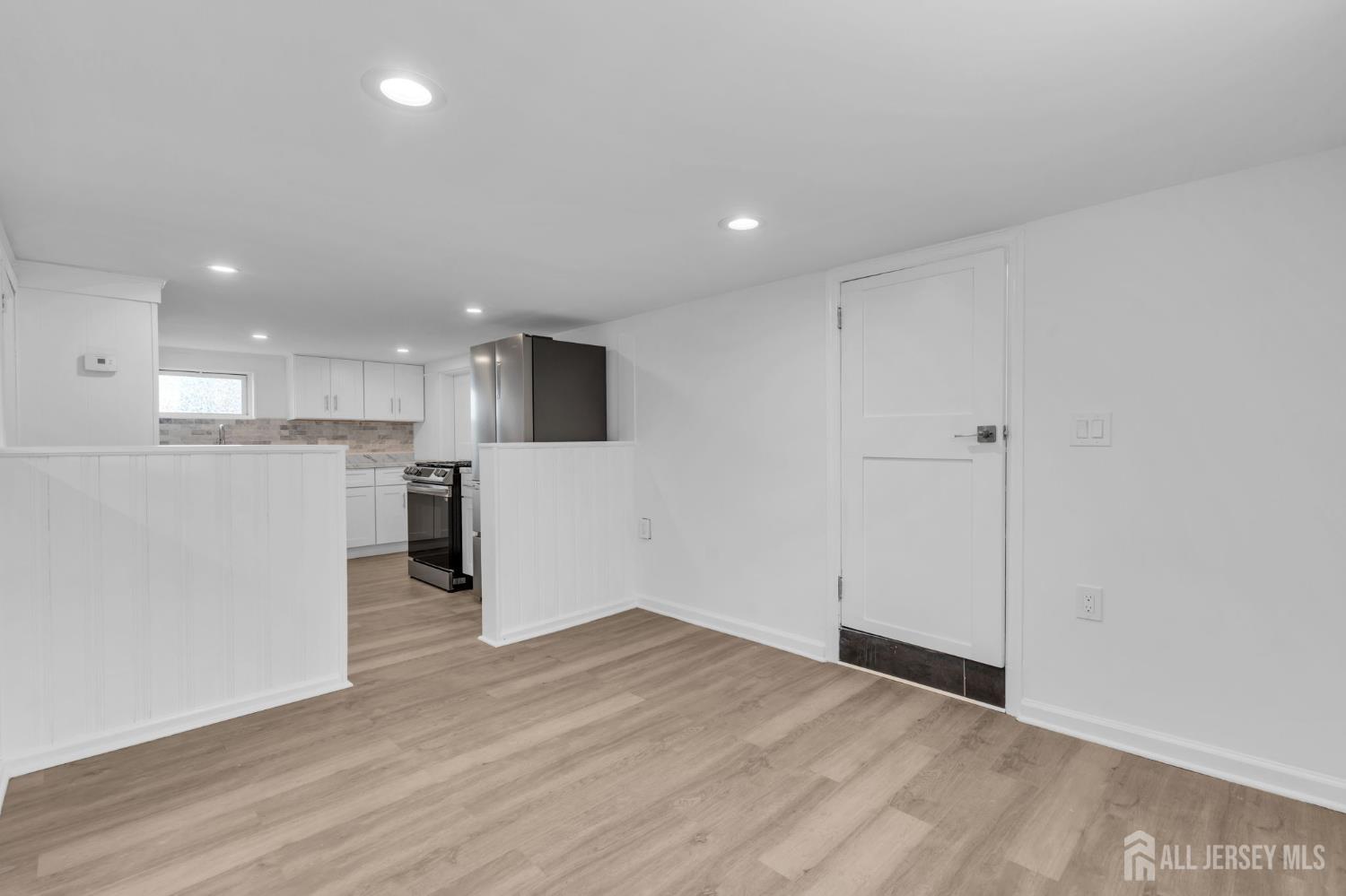 21 Market Street, Edison, NJ, 08817 image 32