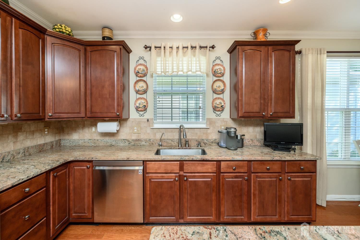 75 Huntington Drive, Jackson, NJ, 08527 image 9