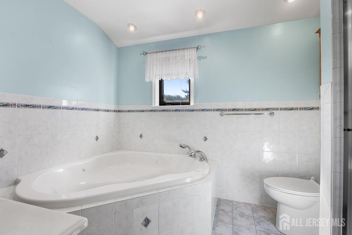 194 Starlight Court, Old Bridge, NJ, 08857 image 23