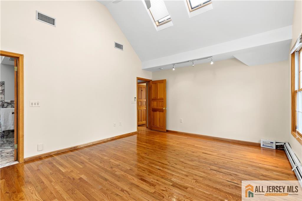 65 Livingston Avenue, Kearny, NJ, 07032 image 19