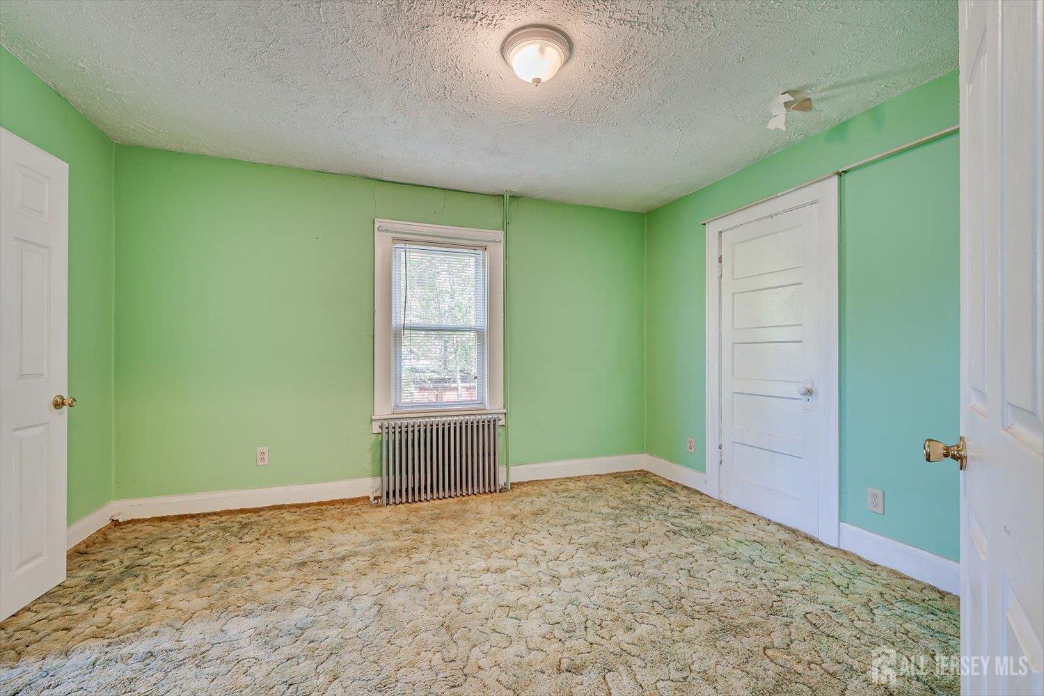 1144 Ball Place Image 5