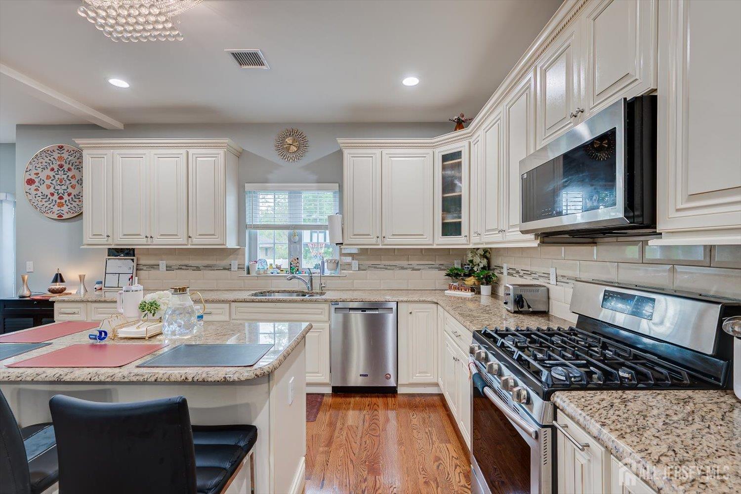 37 Wildwood Avenue, Fords, NJ, 08863 image 16