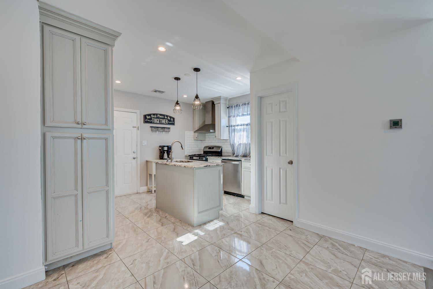 34 Ryan Street, Fords, NJ, 08863 image 19
