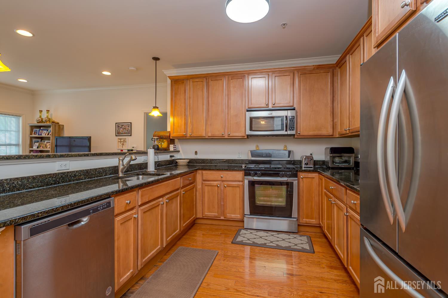 7321 Falston Circle Image 5