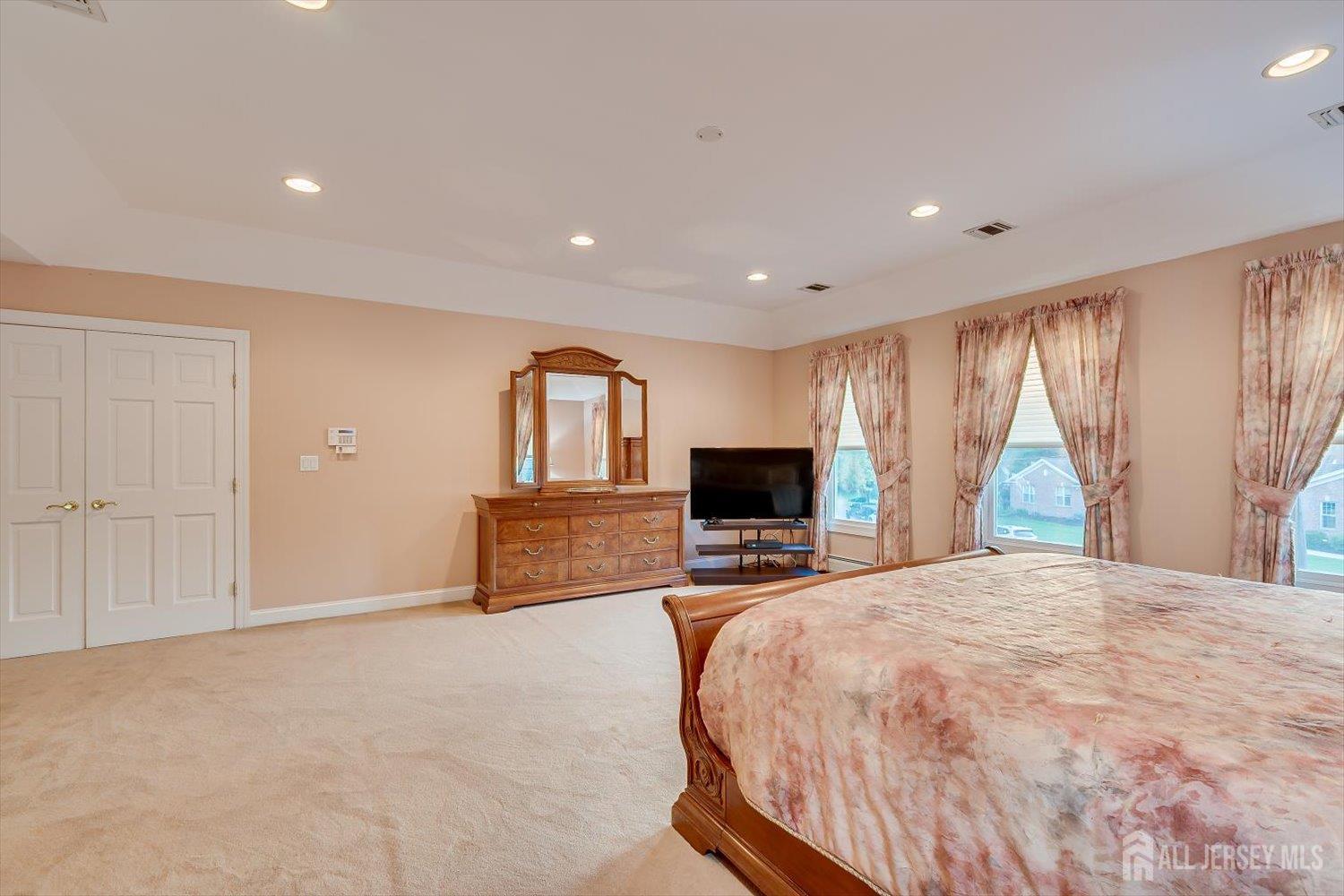 21 Stafford Road, Colonia, NJ, 07067 image 45