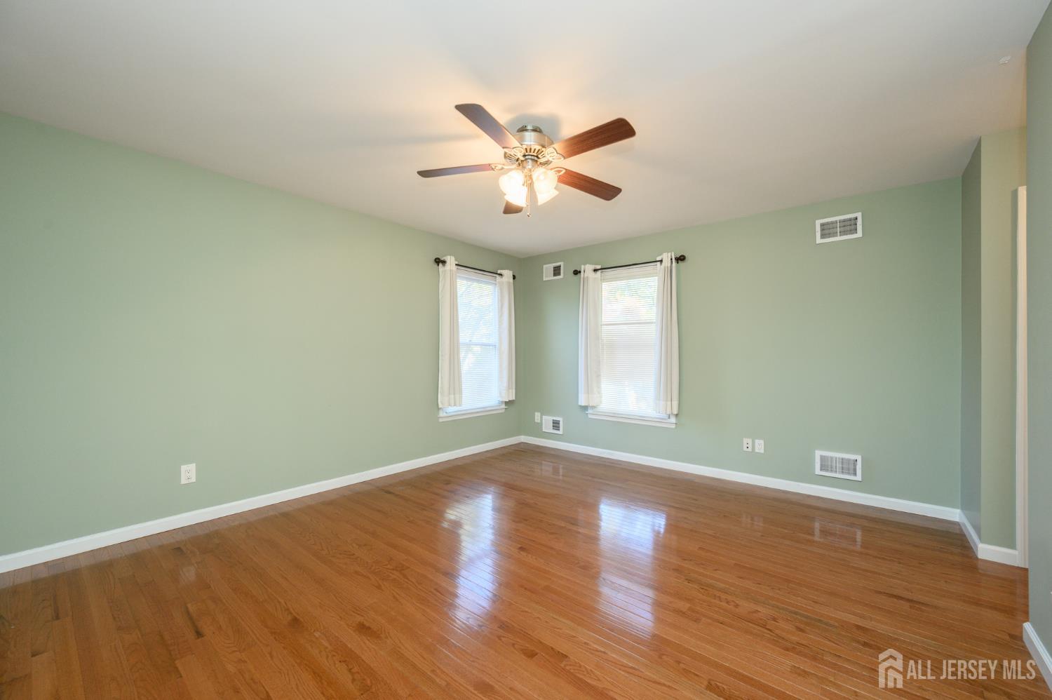 42 Highview Road, East Brunswick, NJ, 08816 image 16