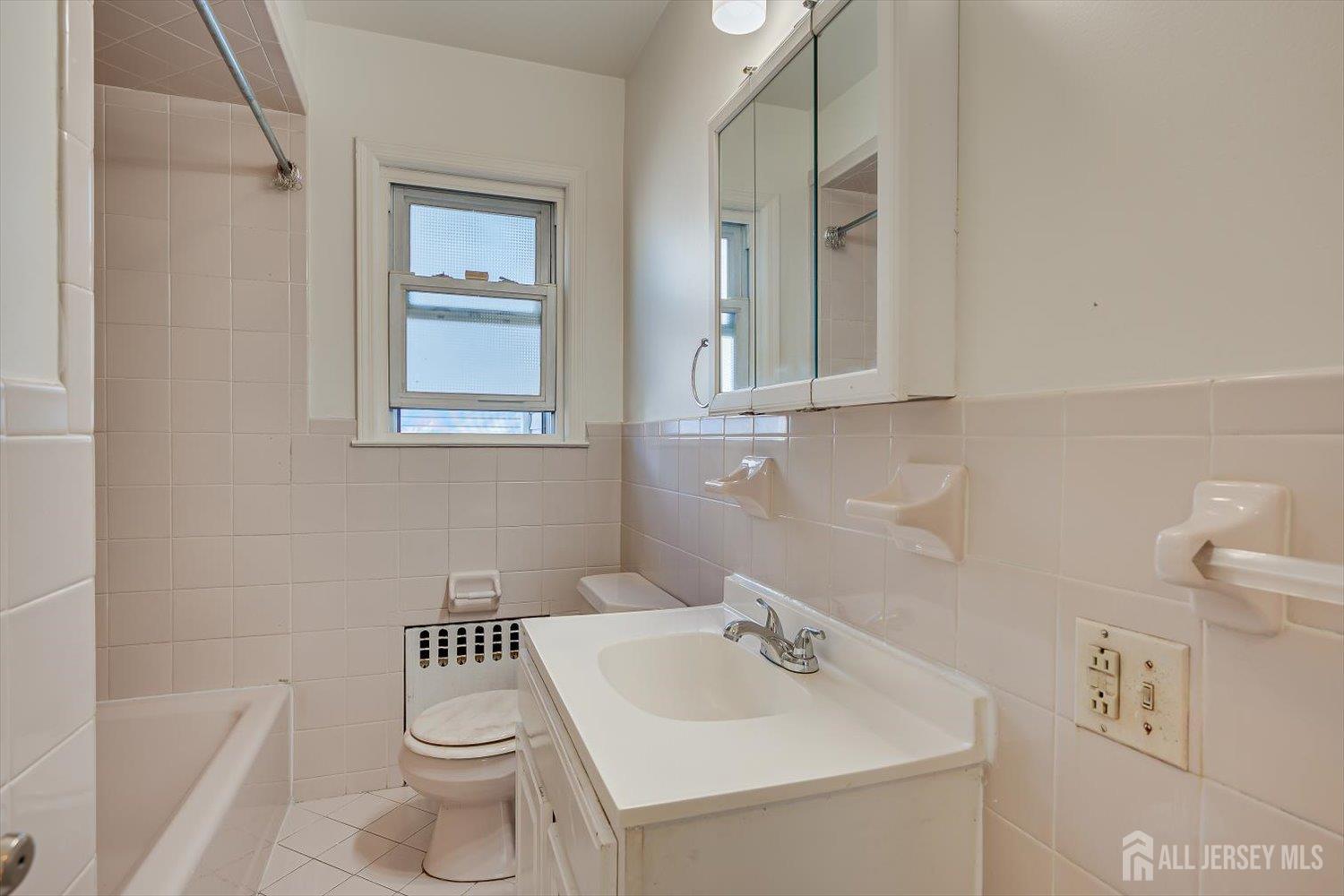 1071 Lorraine Avenue, Union Twp, NJ, 07083 image 29