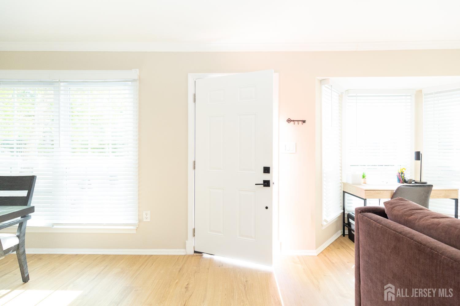 130 Albury Way Image 2