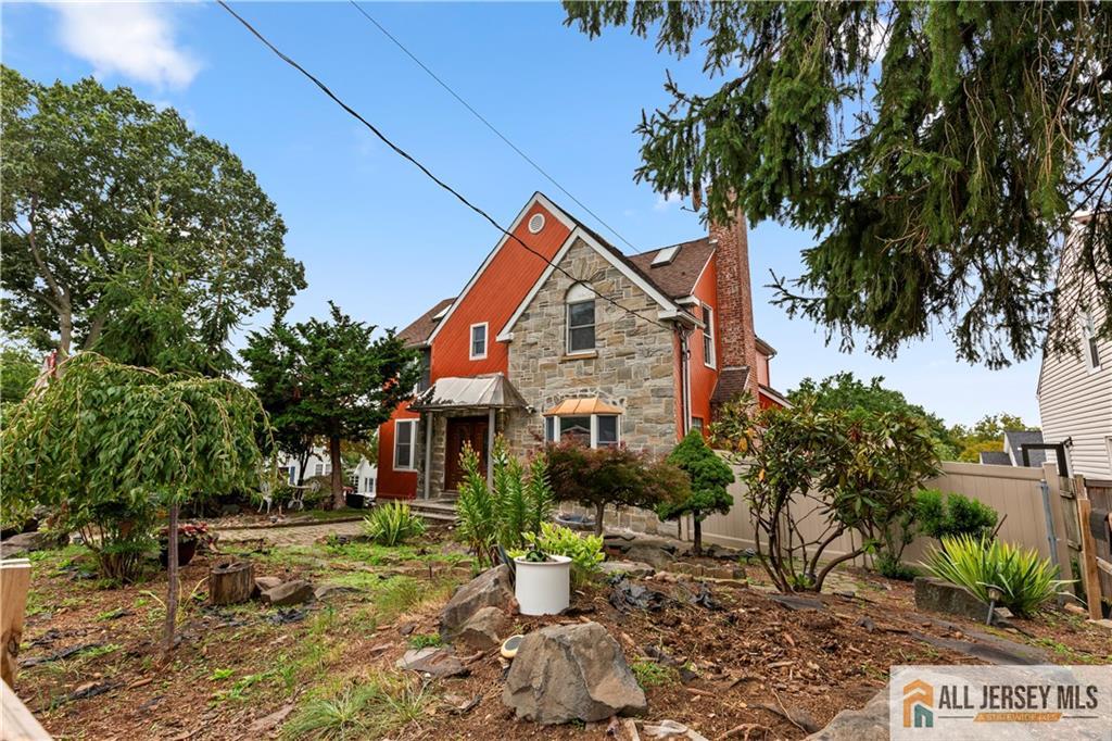 65 Livingston Avenue Image 2