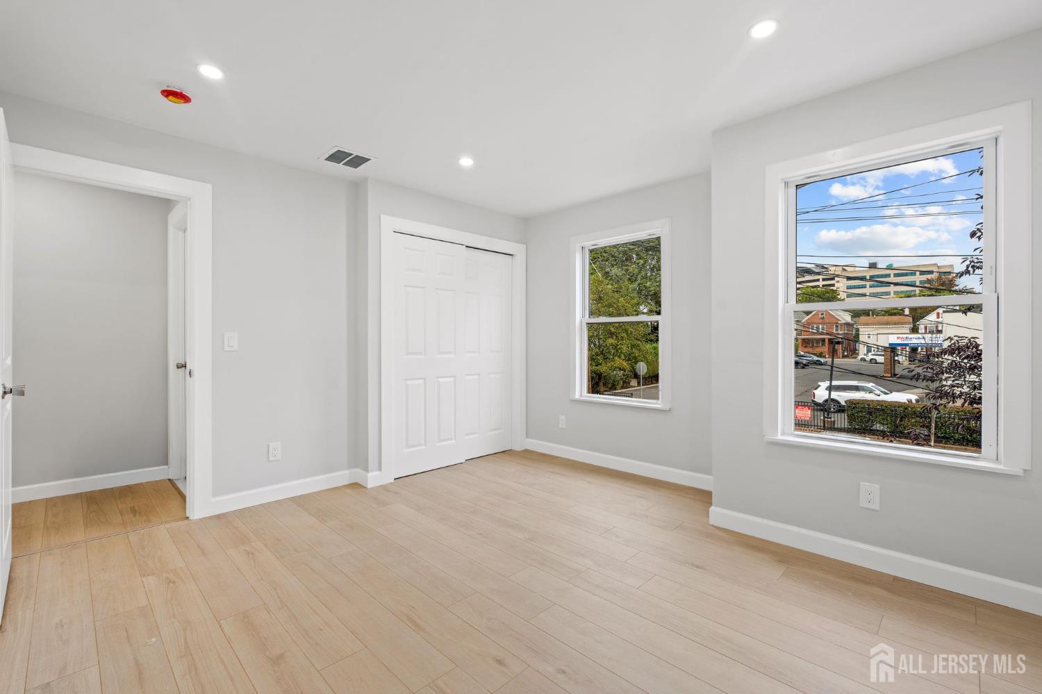 8 James Street, New Brunswick, NJ, 08901 image 17