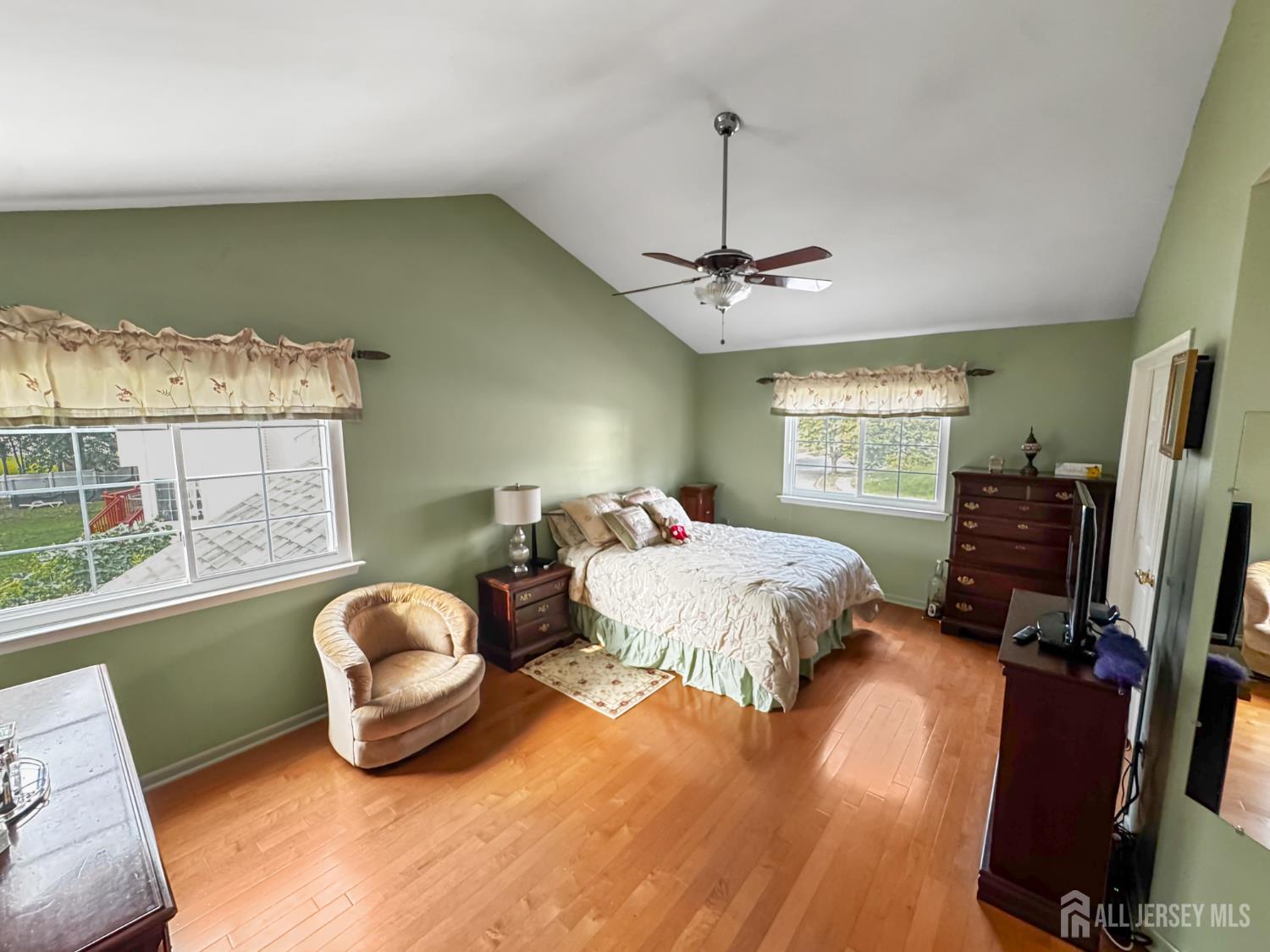 174 Buttonwood Drive Image 3