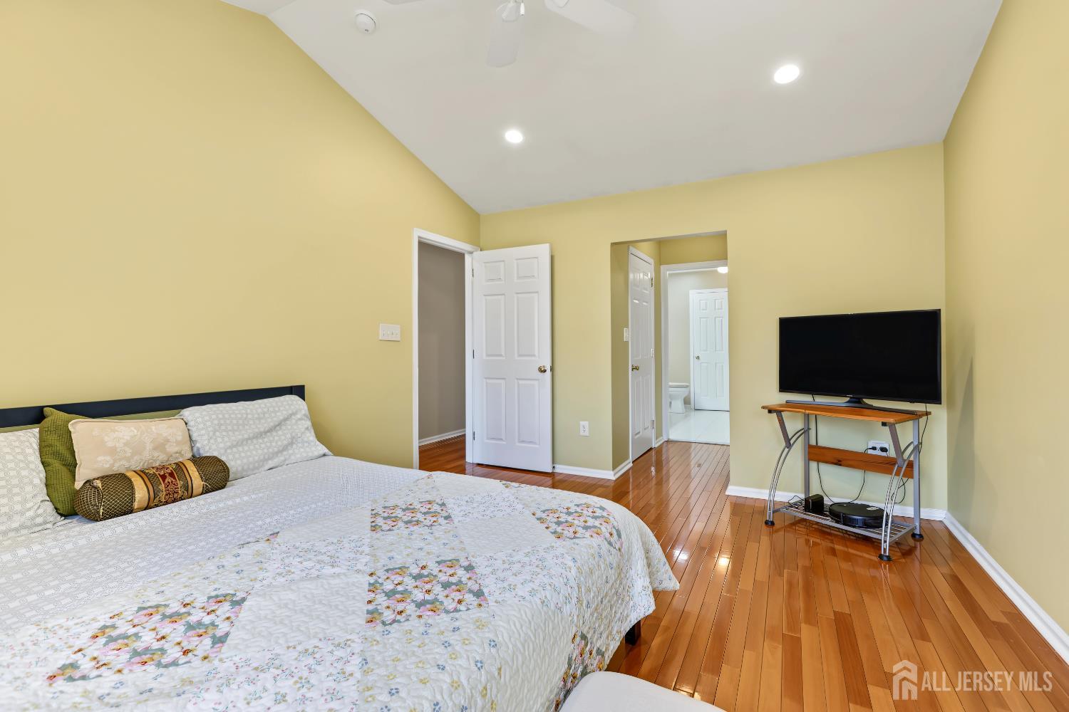 103 Creststone Circle, South Brunswick, NJ, 08540 image 39