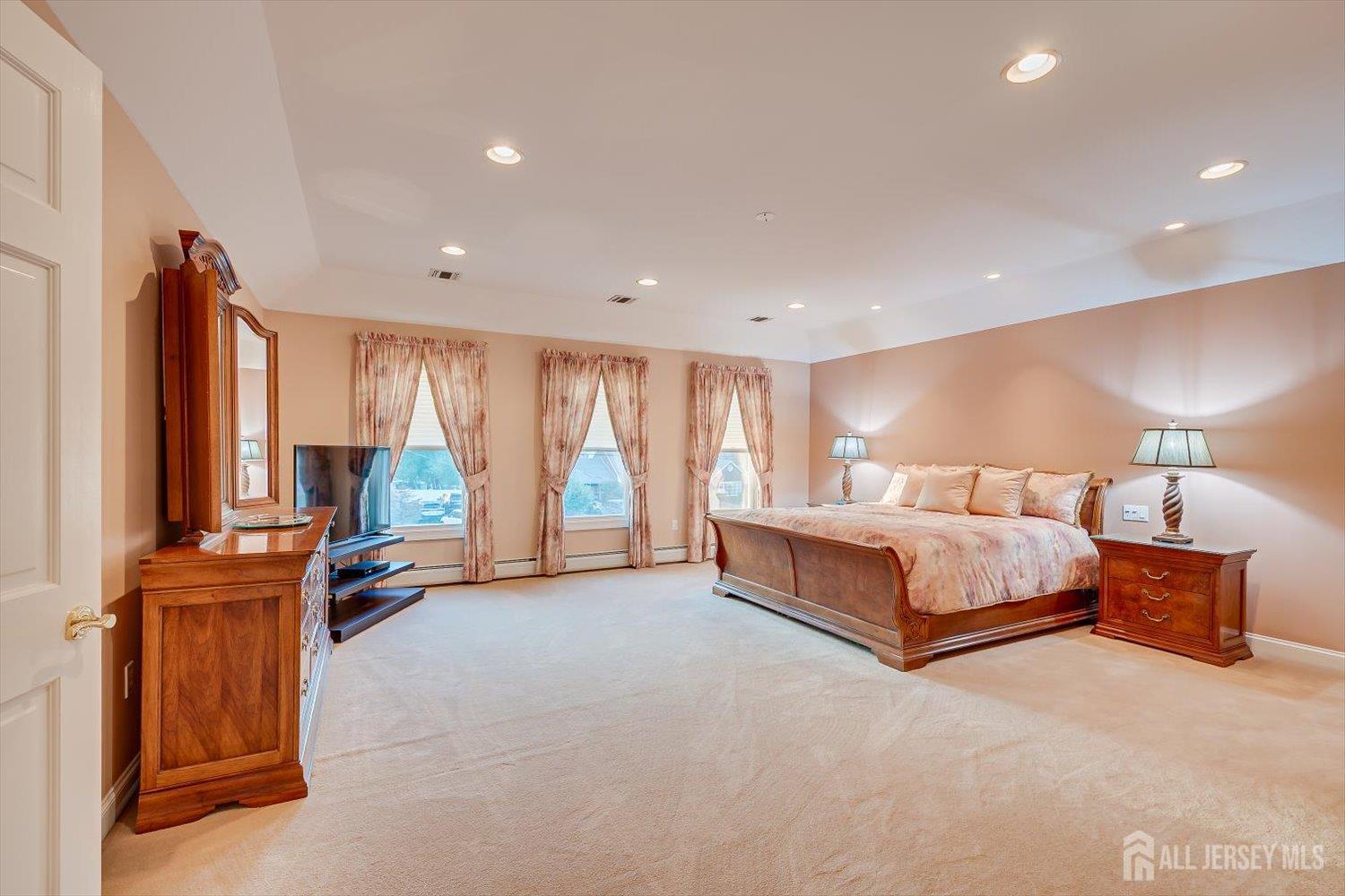 21 Stafford Road, Colonia, NJ, 07067 image 43
