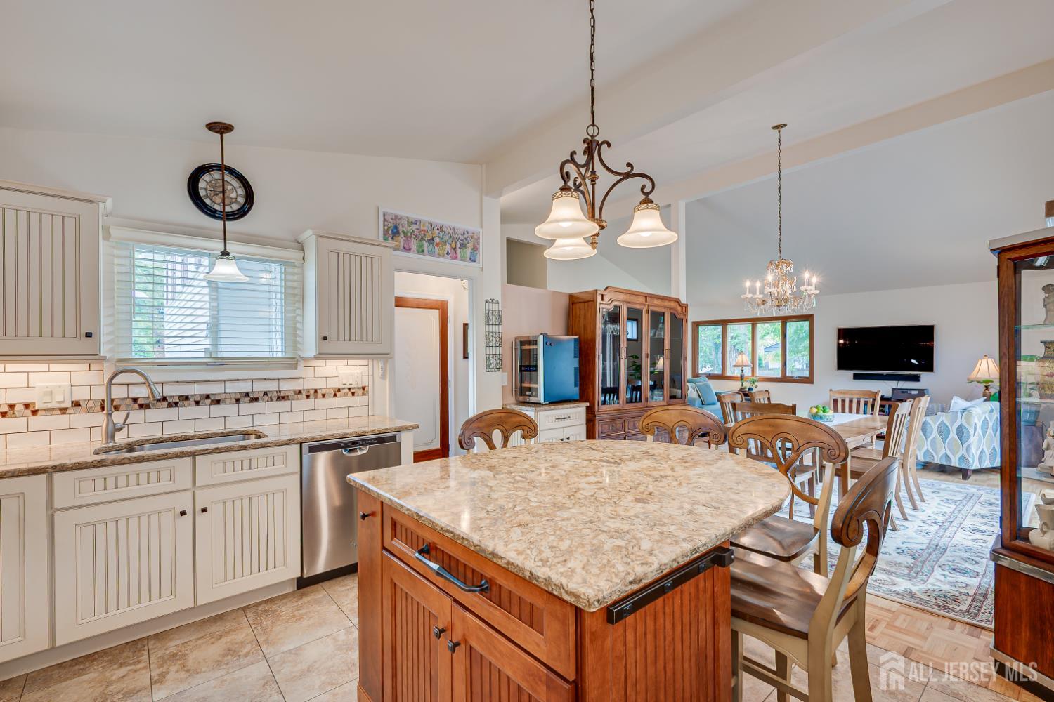 72 Stephenville Parkway, Edison, NJ, 08820 image 36