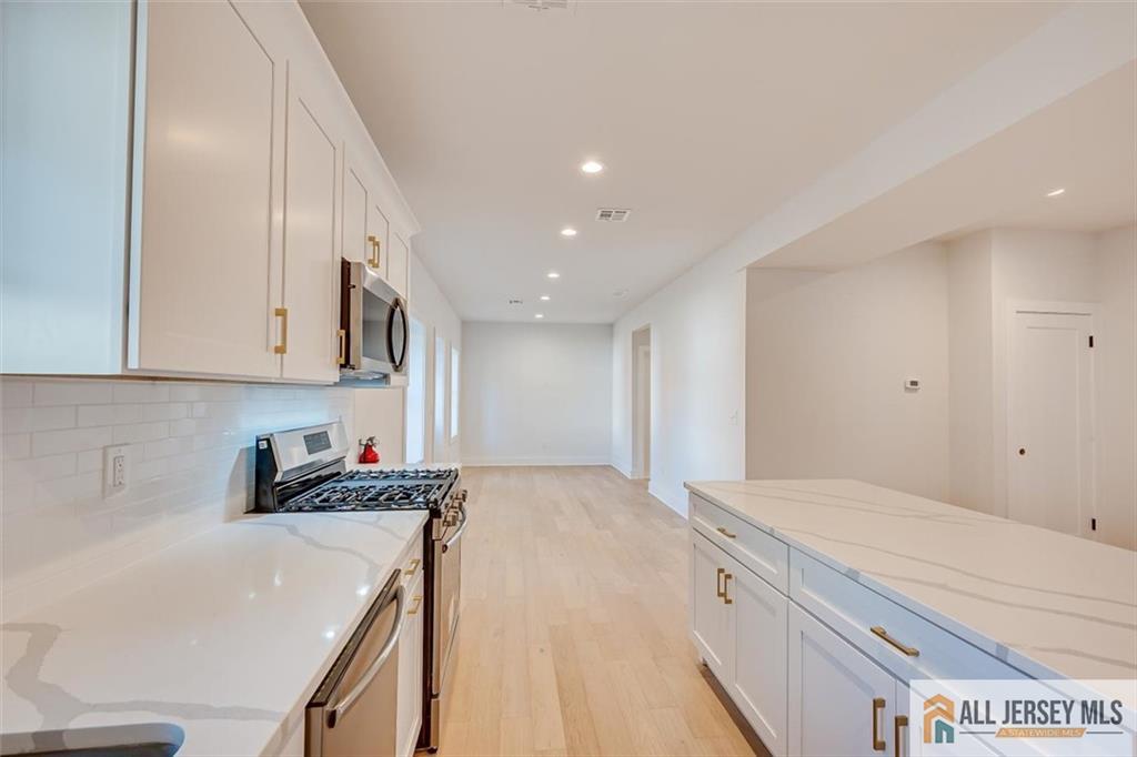 130 Garden Terrace, Edison, NJ, 08817 image 15