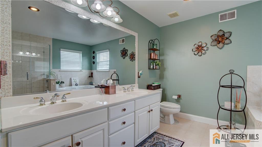 21 Samantha Circle, Old Bridge, NJ, 07747 image 37