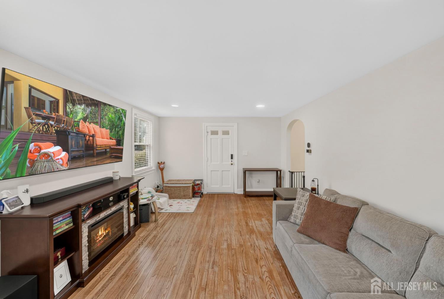 117 homestead Avenue Image 5