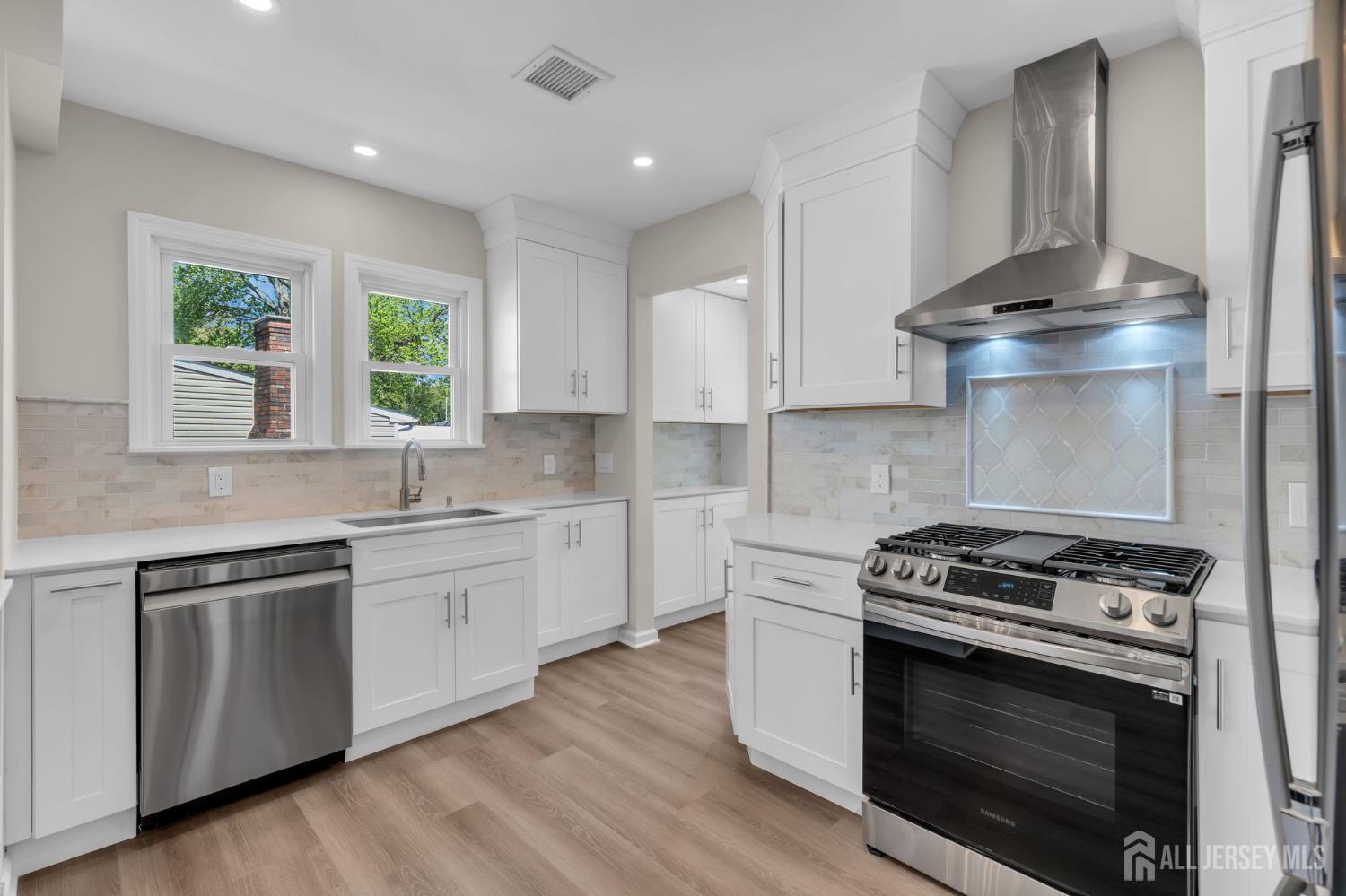21 Market Street, Edison, NJ, 08817 image 13