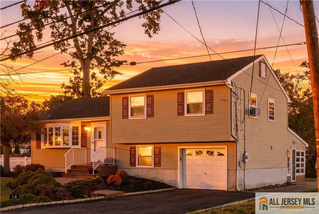 16 Hamilton Boulevard Image 2